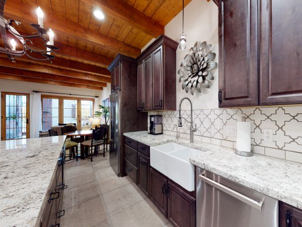 Tucson Home 1025215