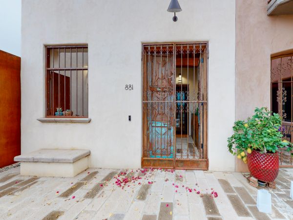 Tucson Home 1025215