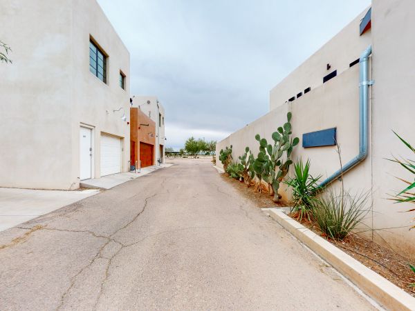 Tucson Home 1025215