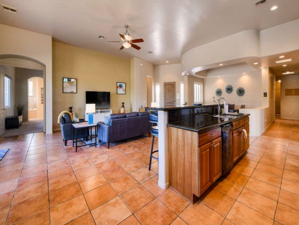 Tucson Home 1025221