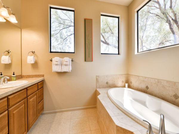Tucson Home 1025221