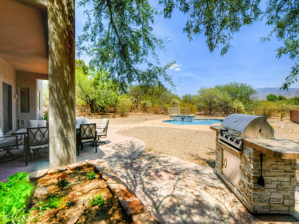 Tucson Home 1025221