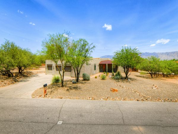Tucson Home 1025221