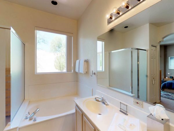 Tucson Home 1025231