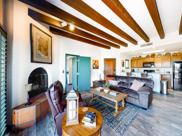 Tucson Home 1025235