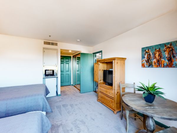 Tucson Home 1025235