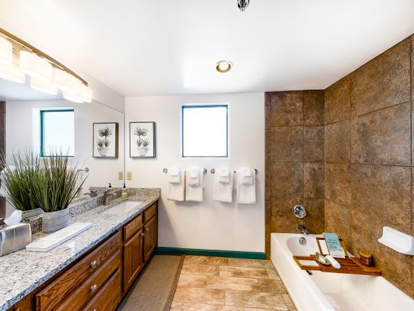 Tucson Home 1025235