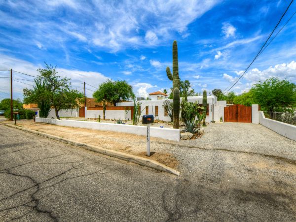 Tucson Home 1025237