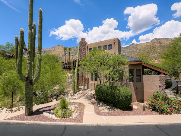 Tucson Home 1025240