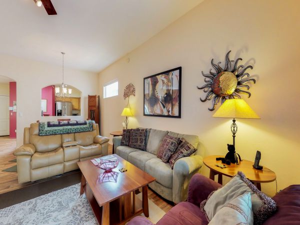 Tucson Home 1025241