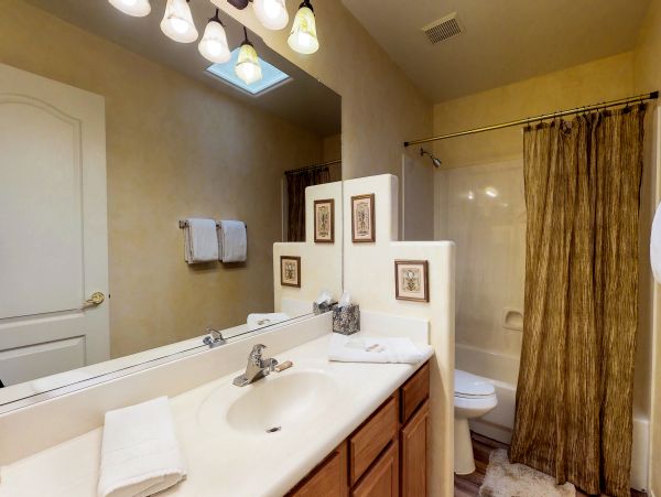 Tucson Home 1025241