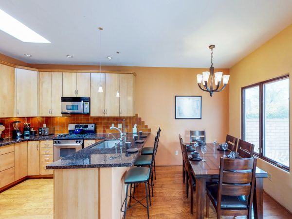 Tucson Home 1025242