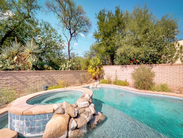 Tucson Home 1025242