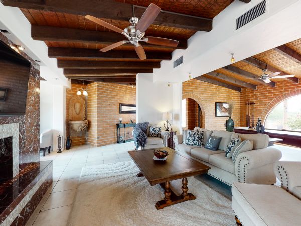 Tucson Home 1025248