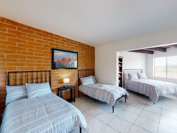 Tucson Home 1025248