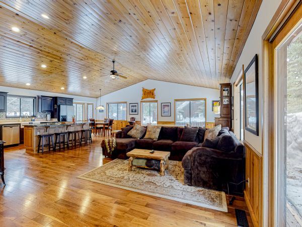 Lake Tahoe North Shore Home 1025254