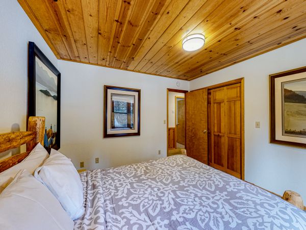 Lake Tahoe North Shore Home 1025254