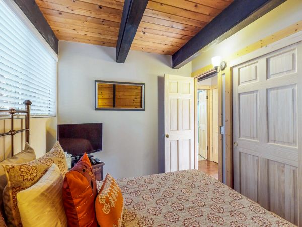 Lake Tahoe North Shore Home 1025259