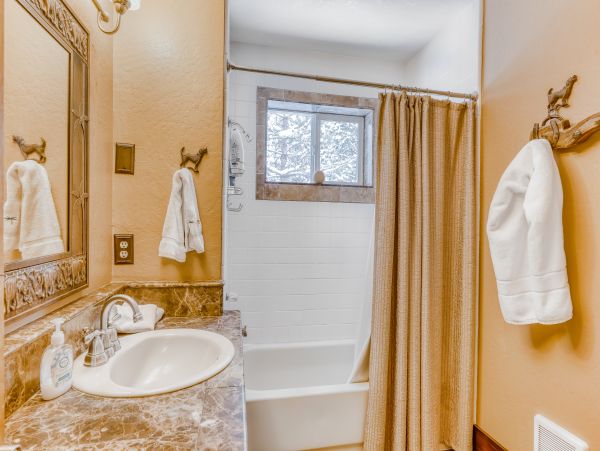 Lake Tahoe North Shore Home 1025264