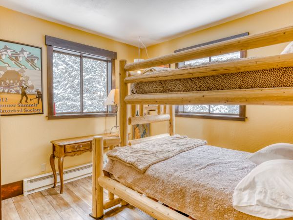Lake Tahoe North Shore Home 1025264