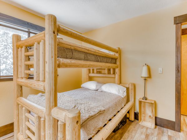 Lake Tahoe North Shore Home 1025264