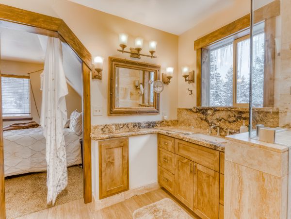 Lake Tahoe North Shore Home 1025264