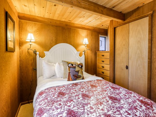 Lake Tahoe North Shore Home 1025273