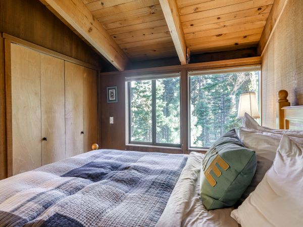 Lake Tahoe North Shore Home 1025273