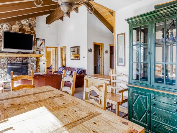 Lake Tahoe North Shore Home 1025274