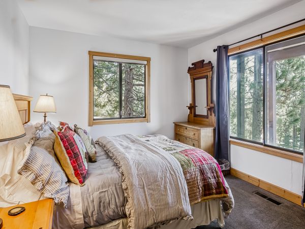Lake Tahoe North Shore Home 1025274