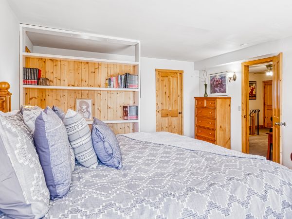 Lake Tahoe North Shore Home 1025274