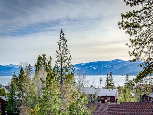Lake Tahoe North Shore Home 1025275