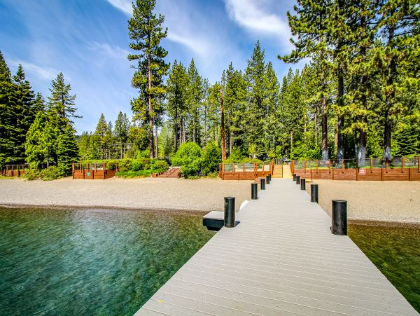 Lake Tahoe North Shore Home 1025275