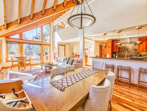Lake Tahoe North Shore Home 1025276