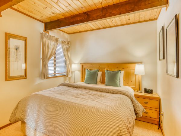 Lake Tahoe North Shore Home 1025278