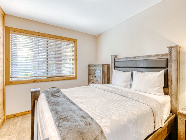 Lake Tahoe North Shore Home 1025280