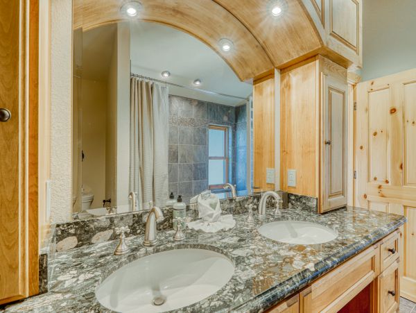 Lake Tahoe North Shore Home 1025285