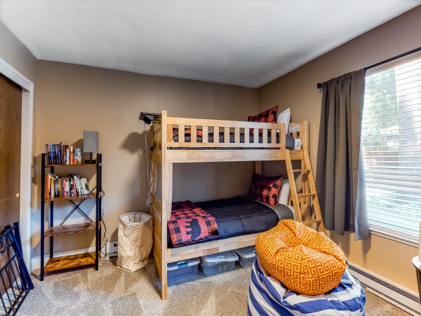 Lake Tahoe North Shore Home 1025290