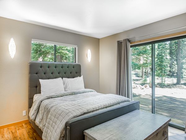 Lake Tahoe North Shore Home 1025292