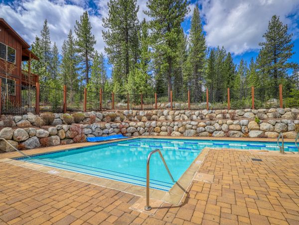 Lake Tahoe North Shore Home 1025296