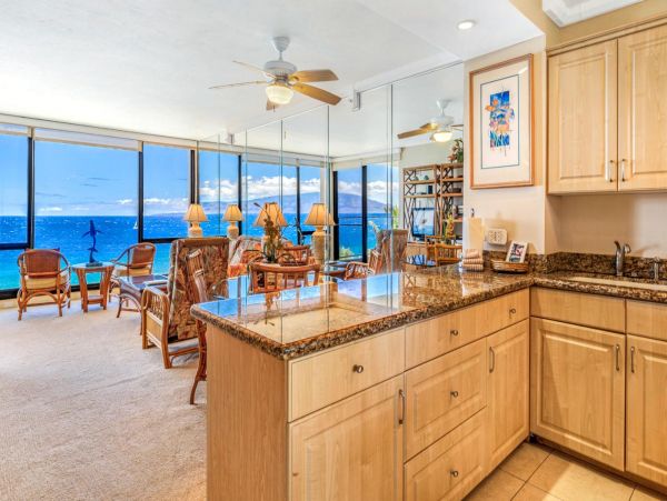 Oceanfront Kaanapali Vacation Condo One Bedroom