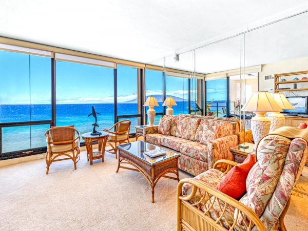 Oceanfront Kaanapali Vacation Condo One Bedroom