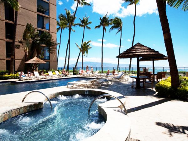 Oceanfront Kaanapali Vacation Condo One Bedroom