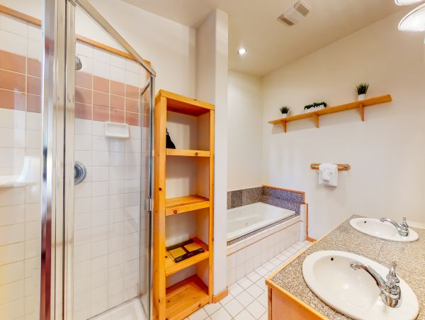 Lake Tahoe North Shore Home 1025304