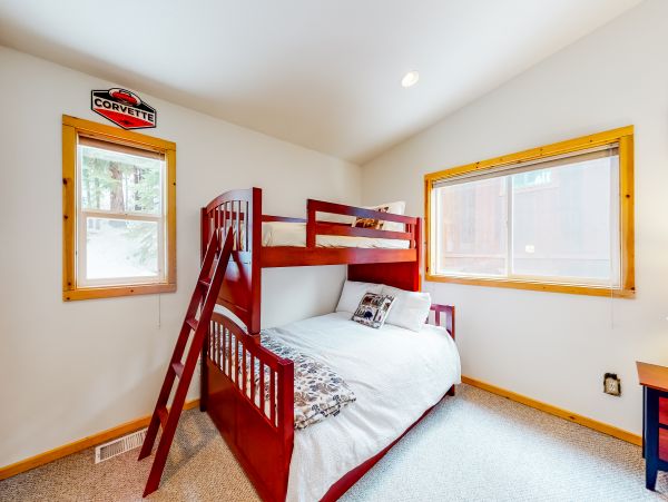 Lake Tahoe North Shore Home 1025304