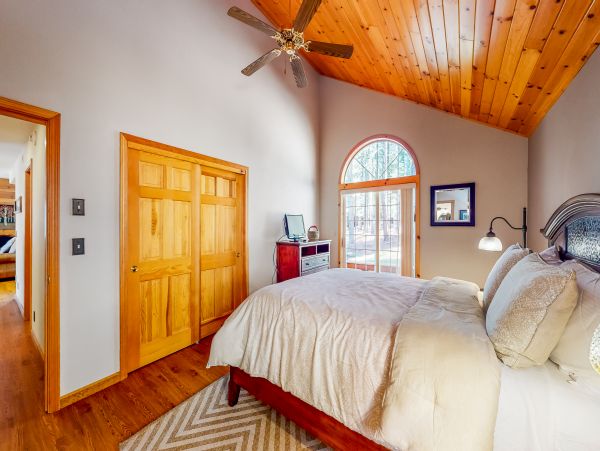 Lake Tahoe North Shore Home 1025305