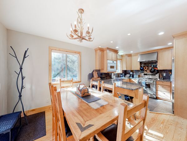 Lake Tahoe North Shore Home 1025306