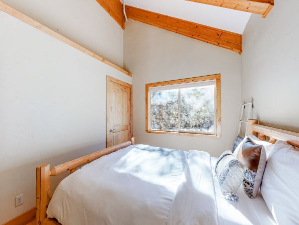 Lake Tahoe North Shore Home 1025306