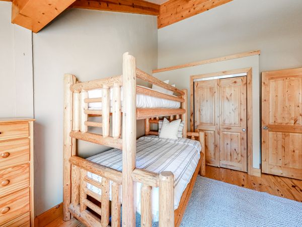 Lake Tahoe North Shore Home 1025306