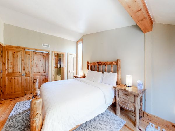 Lake Tahoe North Shore Home 1025306
